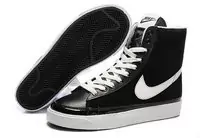 2011 femmes nike blaze chaussures nbw04 black white for girl